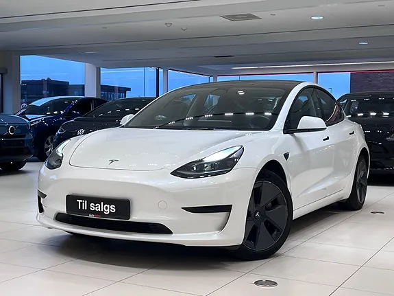 Tesla Model 3 2021 photo 2