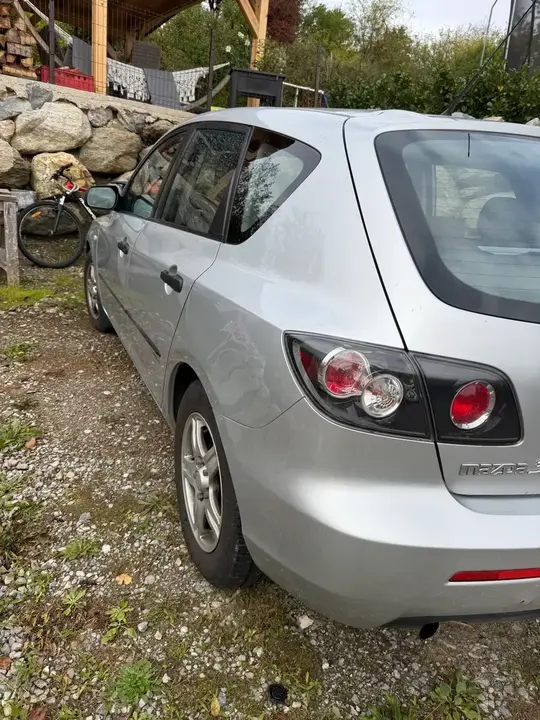 Mazda Mazda3 2009 photo 2