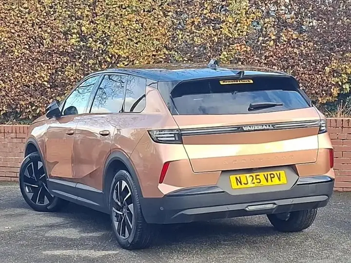 Vauxhall Grandland 2025 photo 2