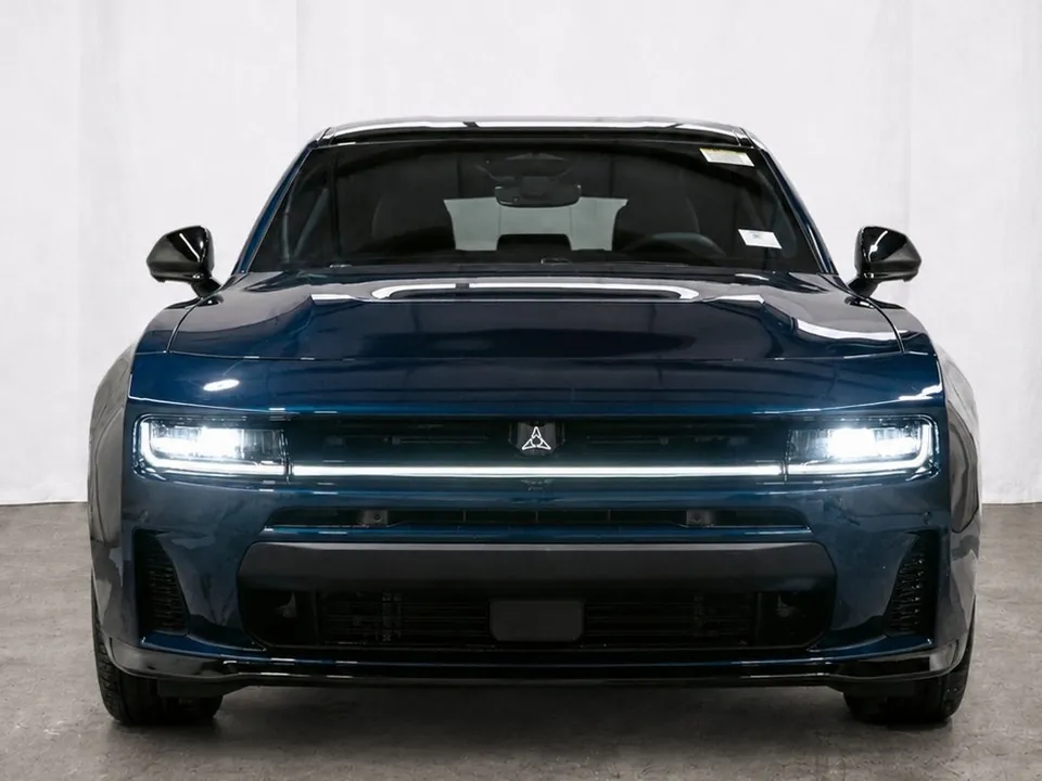 Dodge Charger 2026 photo 2