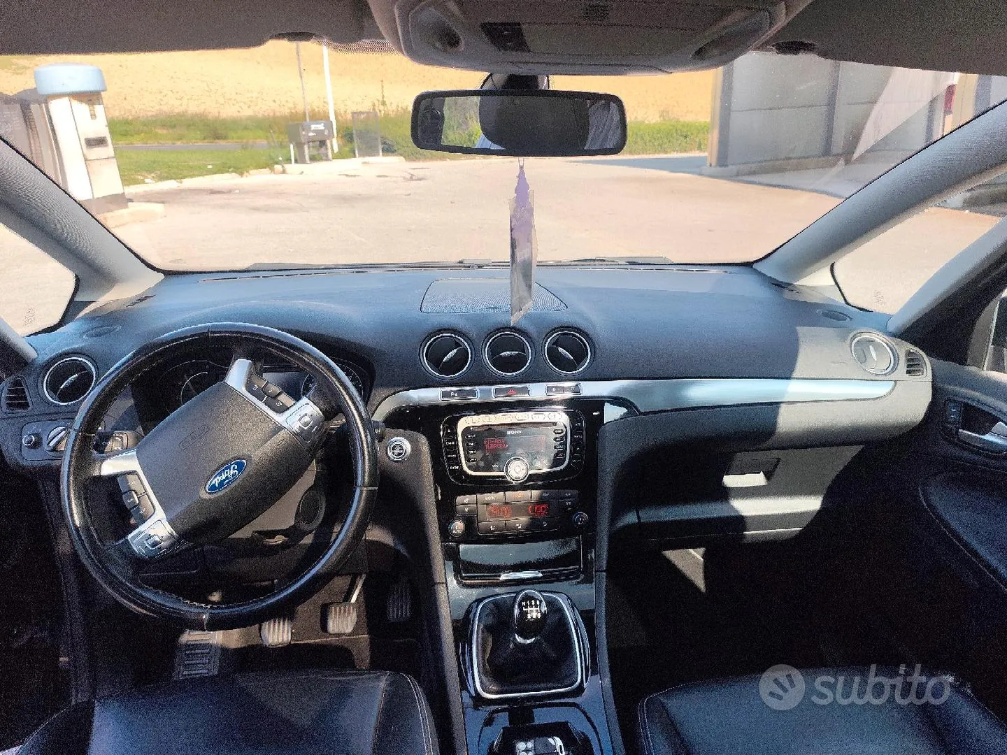 Ford S-Max 2010 photo 5