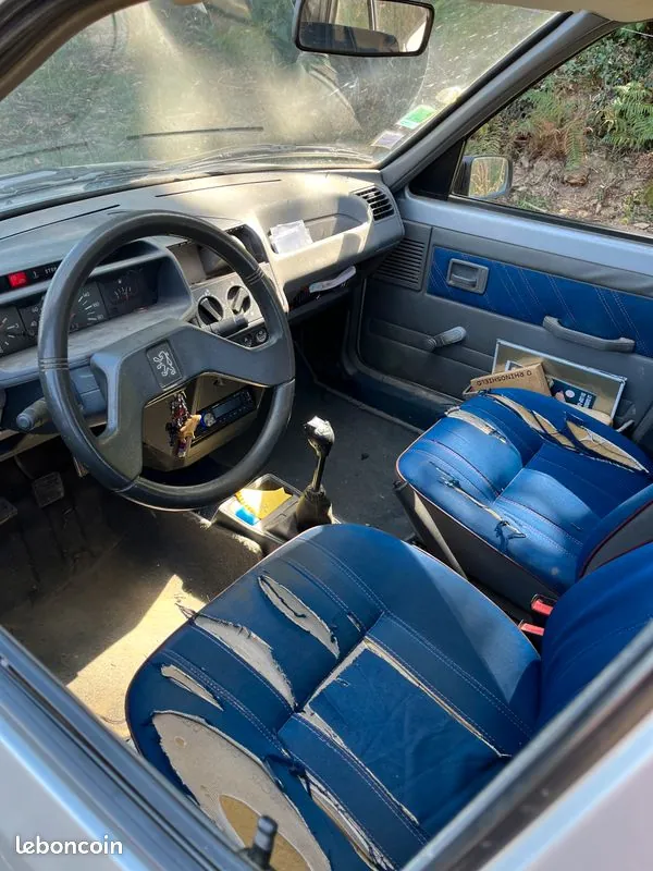 Peugeot 205 1994 photo 3