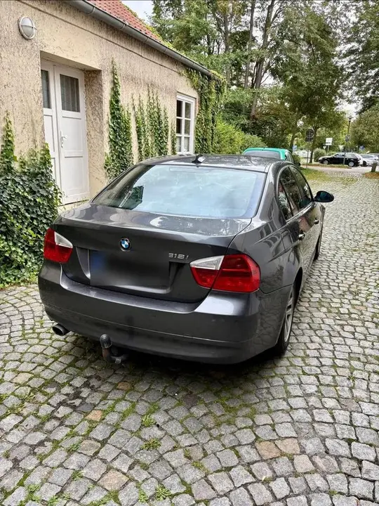 BMW 318I