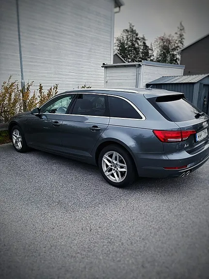Audi A4 2017 photo 2