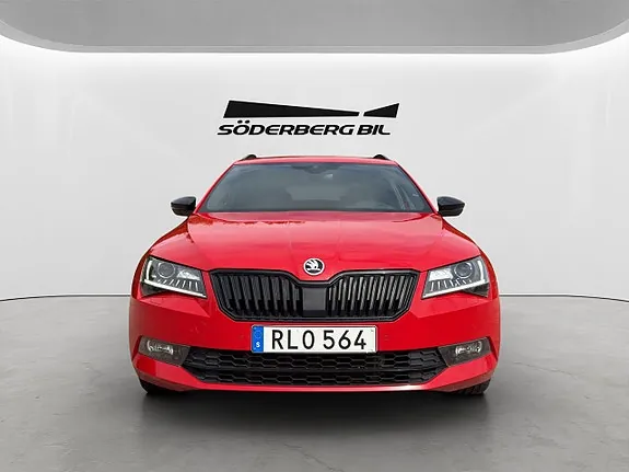 Skoda Superb 2018 photo 2