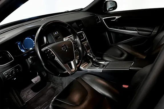 Volvo V60 Cross Country 2016 photo 5