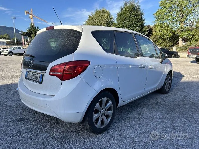 Opel Meriva 2012 photo 3