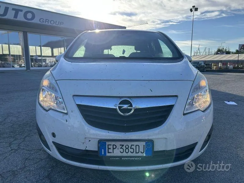 Opel Meriva 2012 photo 2