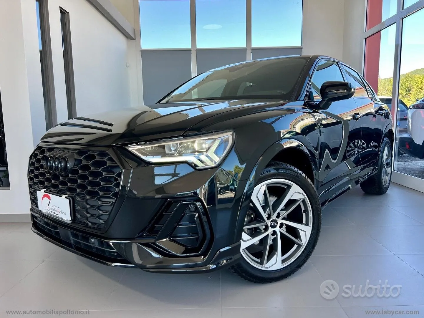 Audi Q3 2022 photo 2