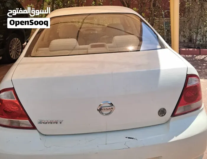 Nissan Sunny 2011 photo 4