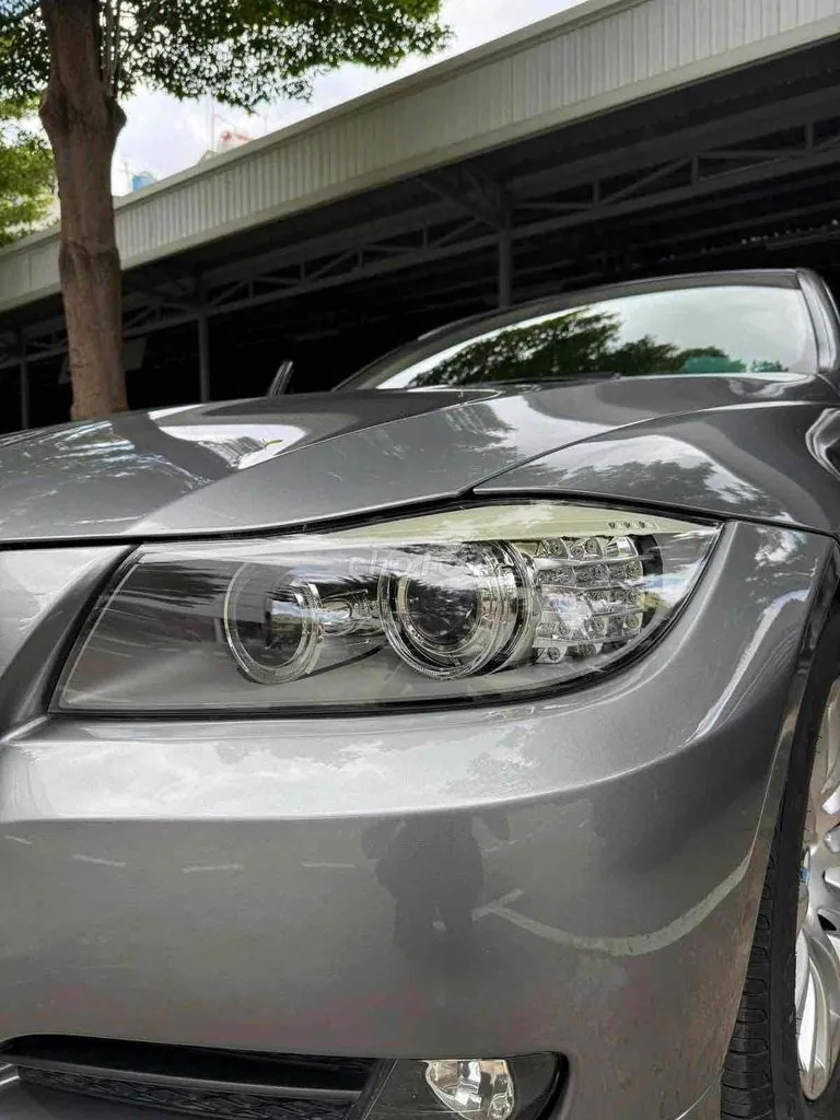 BMW 3 Series 2010 photo 5