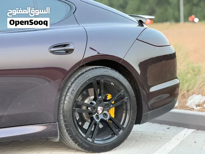 Porsche Panamera 2012 photo 3