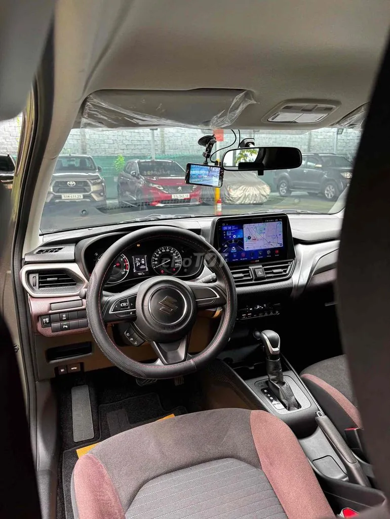 Suzuki Fronx 2025 photo 2