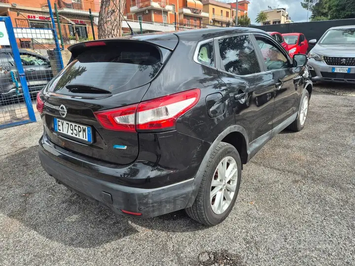Nissan Qashqai 2015 photo 3
