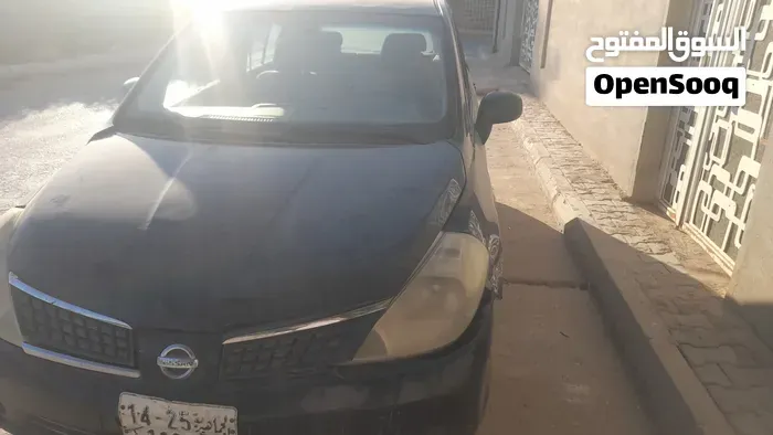 Nissan Tiida 2007 photo 2