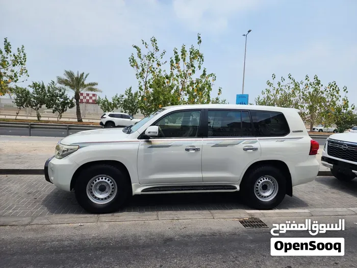 Toyota Land Cruiser 2015 photo 2