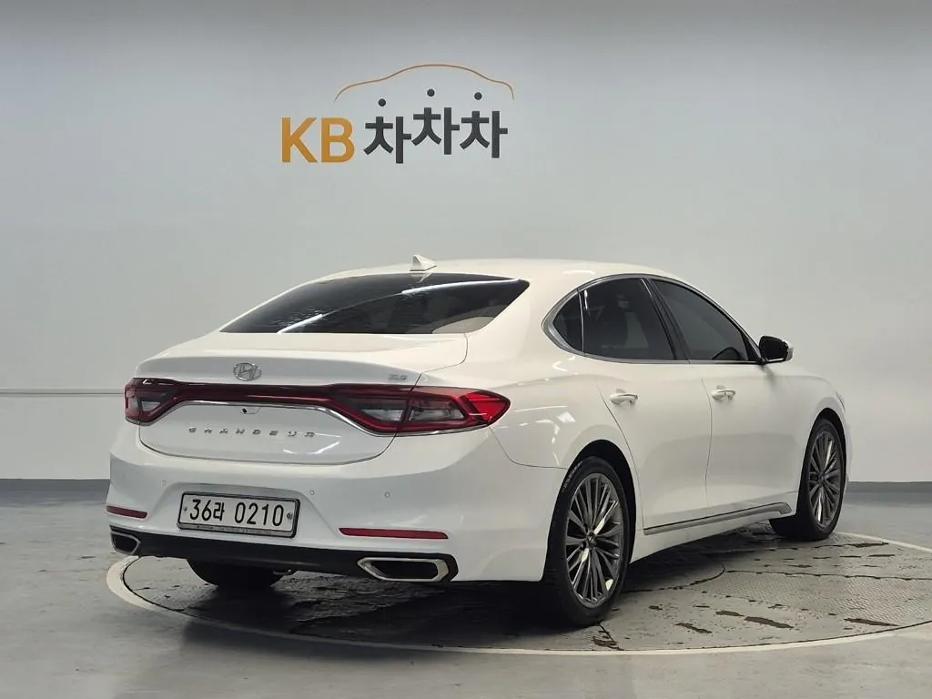 Hyundai Grandeur 2017 photo 3