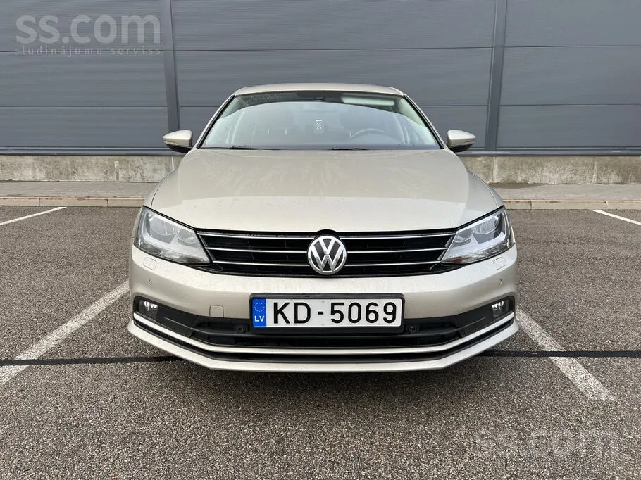 Volkswagen Jetta 2015 photo 2