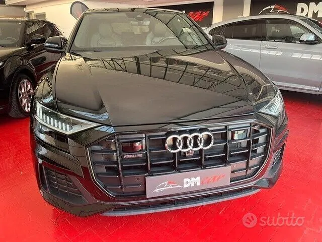 Audi Q8 2021 photo 2