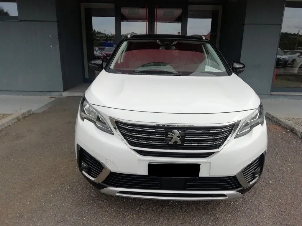 Peugeot 5008 2017 photo 2