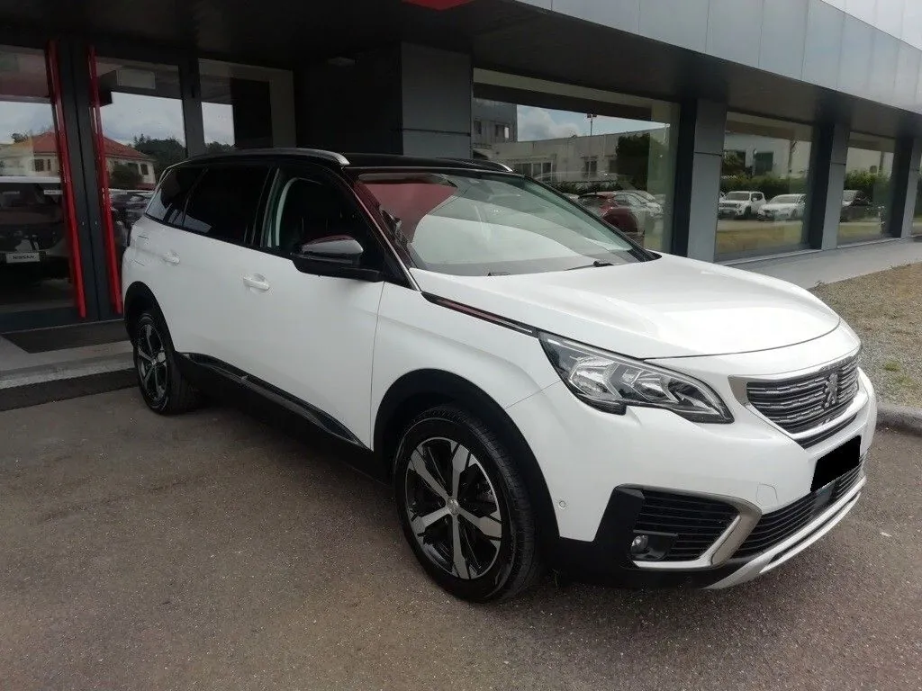 Peugeot 5008 2017 photo 3