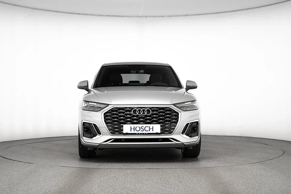 Audi Q5 2023 photo 2
