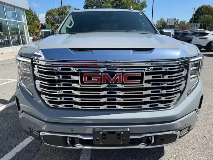 GMC Sierra 1500 2025 photo 3
