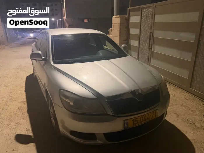 Skoda Octavia 2010 photo 2