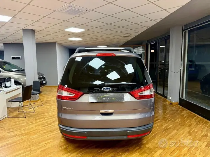 Ford Galaxy 2013 photo 2
