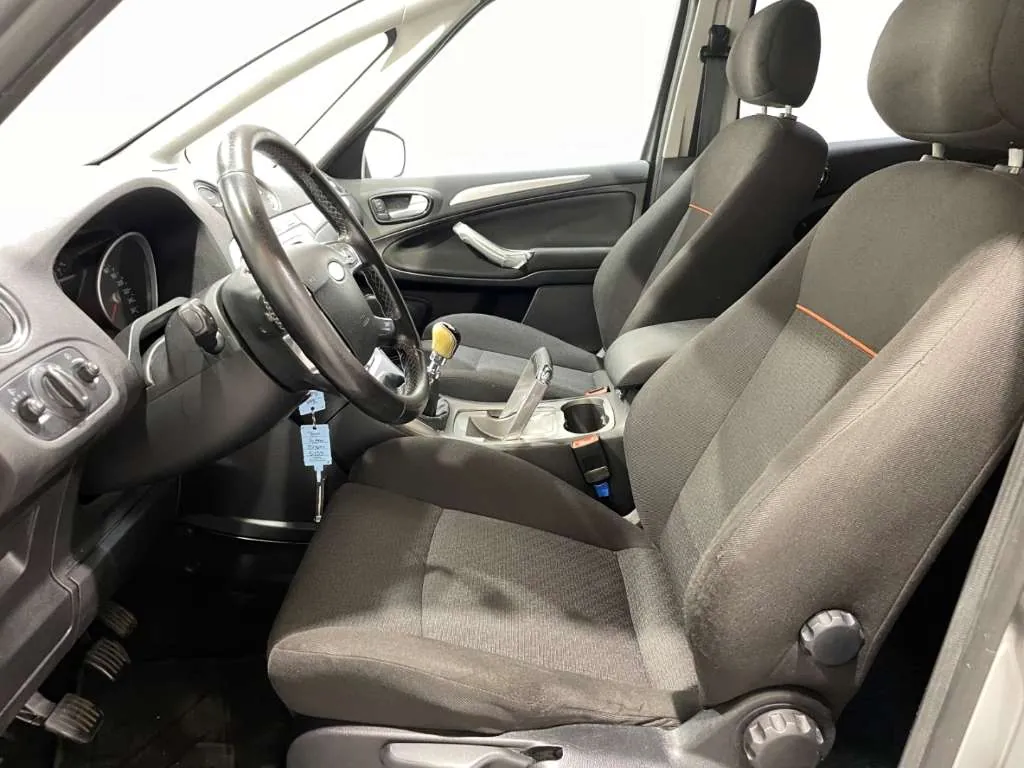 Ford S-Max 2009 photo 5