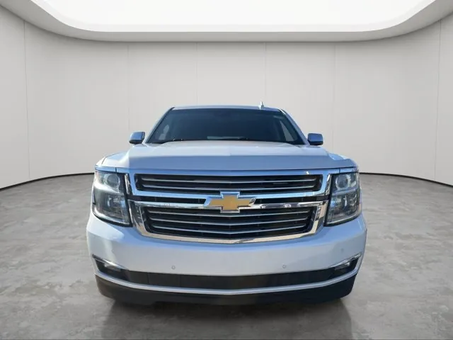Chevrolet Suburban 2019 photo 2
