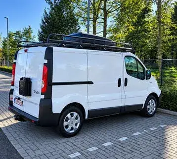 Renault Trafic 2013 photo 2