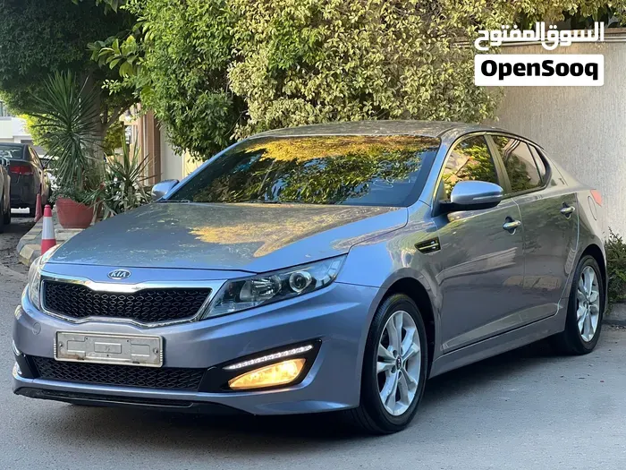 Kia K5 2011 photo 2