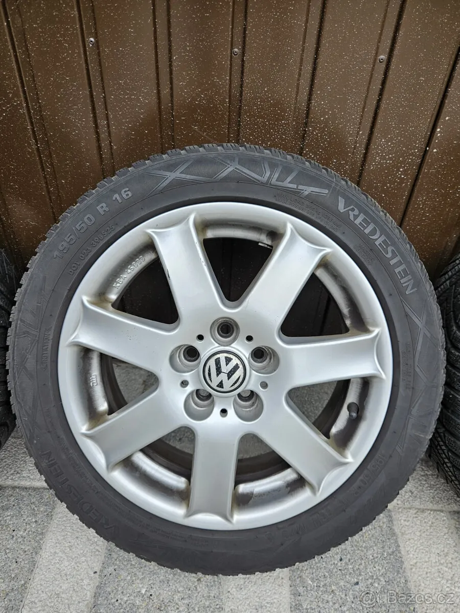 Volkswagen Polo photo 2