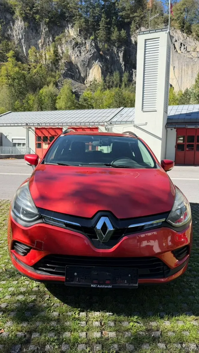 Renault Clio 2016 photo 2