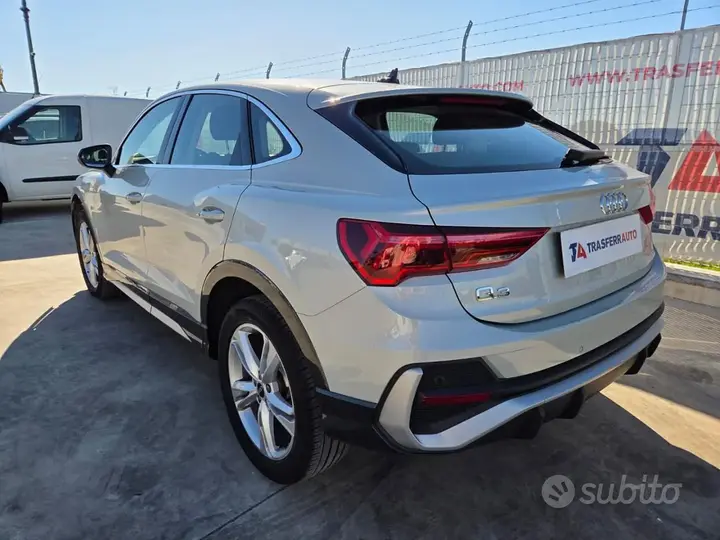 Audi Q3 2022 photo 3