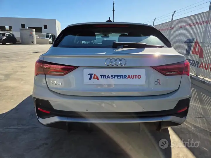 Audi Q3 2022 photo 4