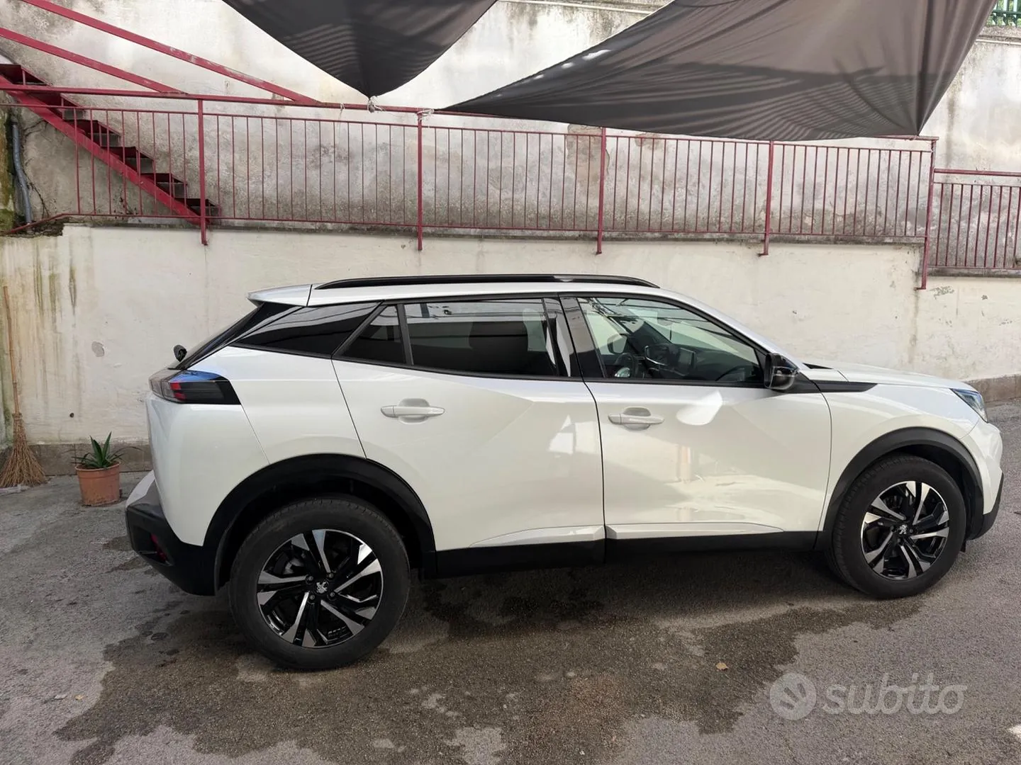 Peugeot 2008 2023 photo 4