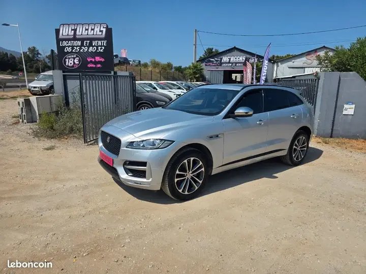 Jaguar F-Pace