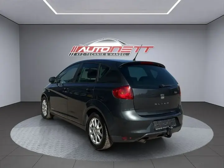 Seat Altea 2011 photo 3