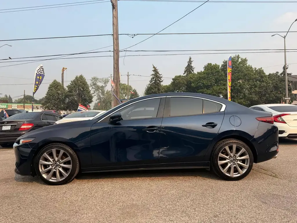 Mazda 3 2019 photo 3