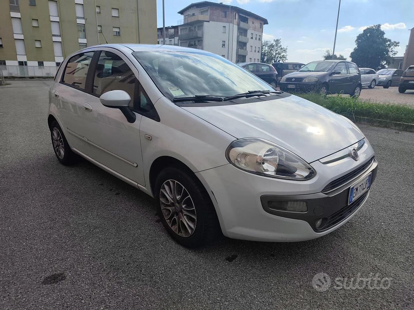 Fiat Punto Evo 2012 photo 3