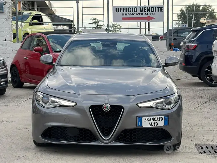 Alfa Romeo Giulia 2019 photo 2