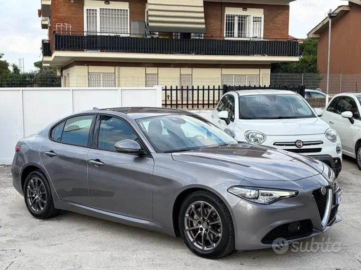 Alfa Romeo Giulia 2019 photo 4