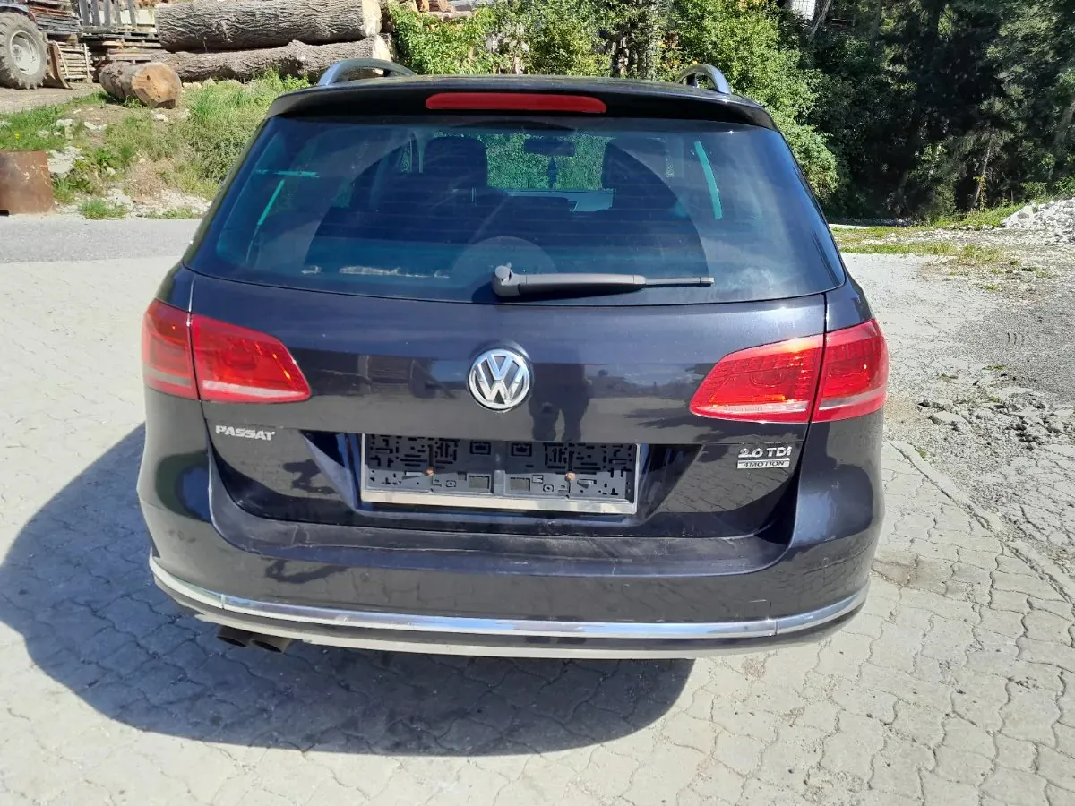 Volkswagen Passat 2013 photo 3
