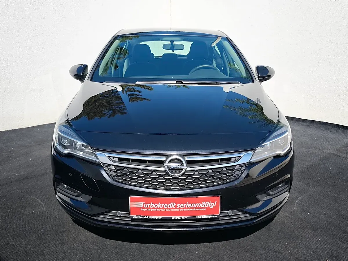 Opel Astra 2019 photo 2