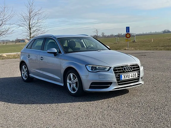 Audi A3 2015 photo 2