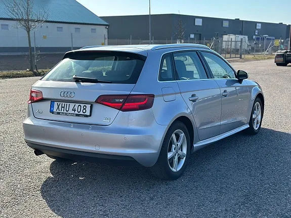 Audi A3 2015 photo 4