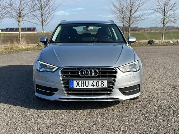 Audi A3 2015 photo 3