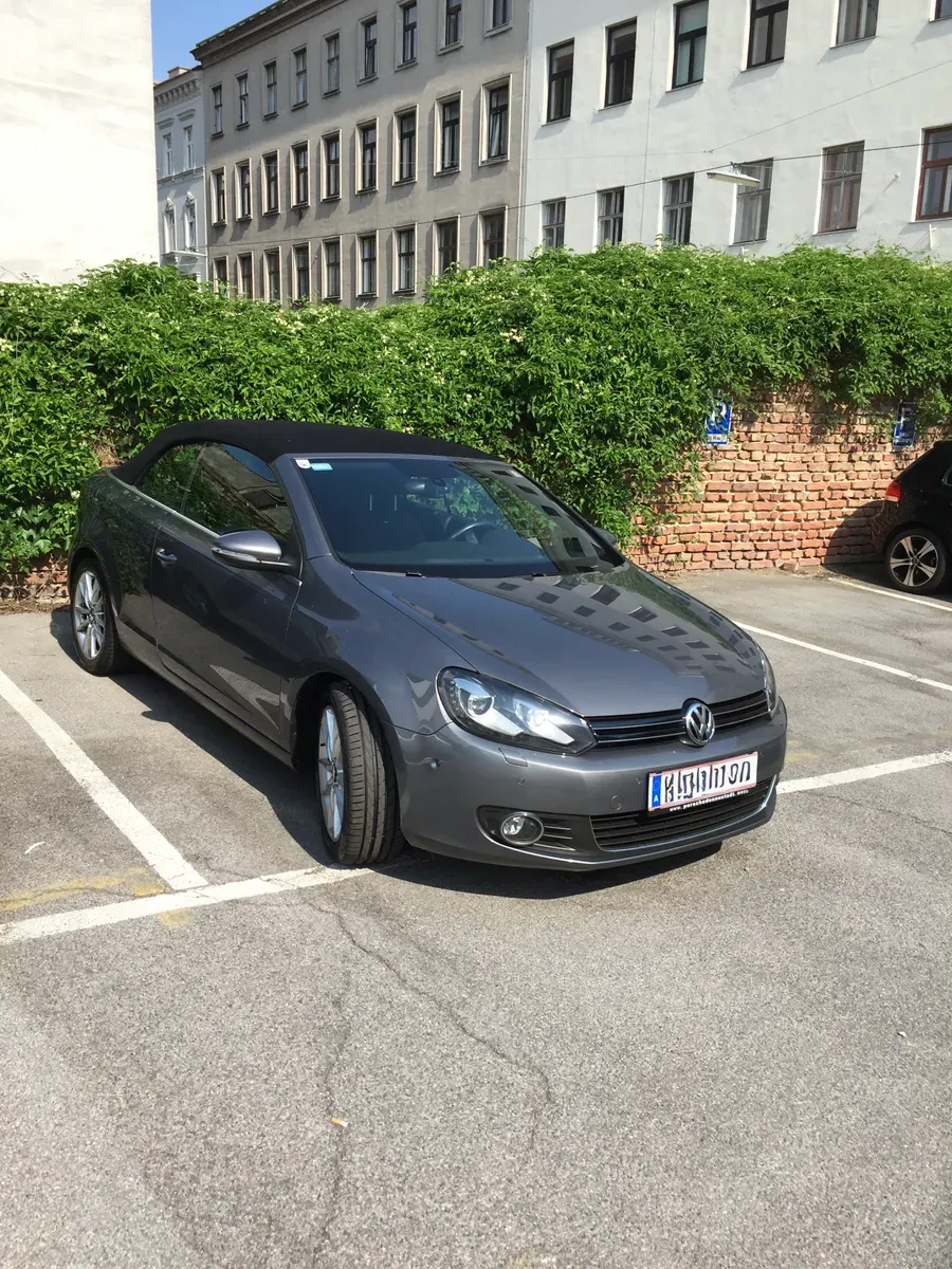 Volkswagen Golf 2012 photo 2